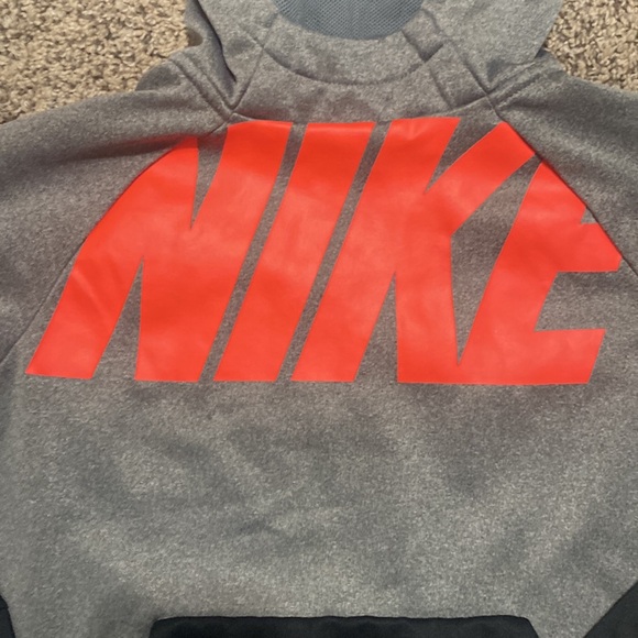 NIKE | DriFit Pull over hoodie - Picture 2 of 5